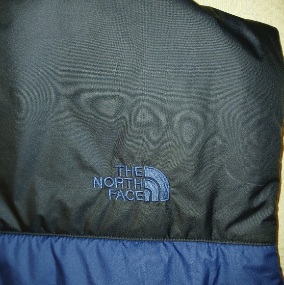 North Face Puffer Vest Size XL - Picture 3 of 5